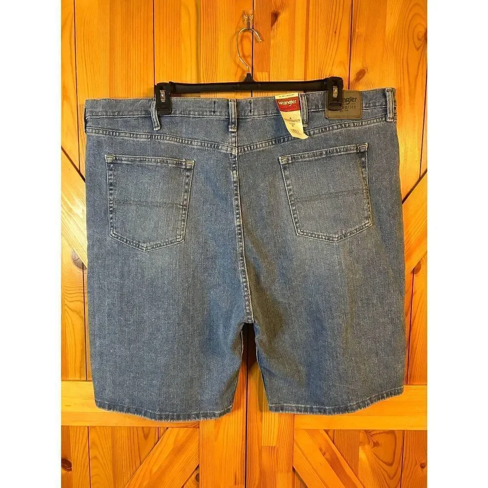Wrangler Authentic Mens Medium Wash Five Pocket Jean Shorts NWT Size 46 (5143)